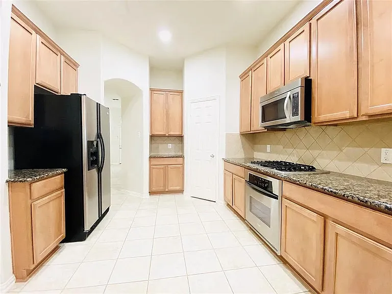 3416 Woodheights Ct — Photo 22