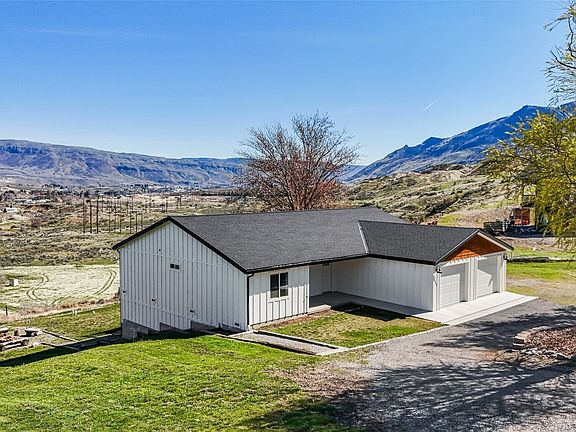 2nd image of 3063 Conarty Road