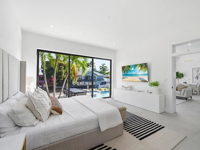 1308 Avocado Isle — Photo 38