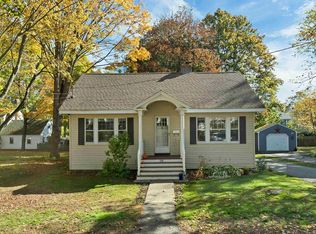 320 Thaxter Rd, Portsmouth, NH 03801