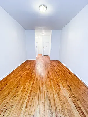 Rented by Urban Real Estate Inc | media 25