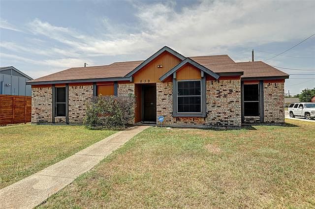 1st image of 839 Woodgreen Dr