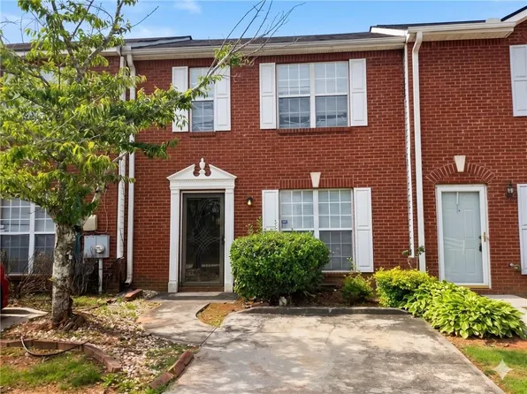 5737 Strathmoor Manor Cir, Lithonia, GA 30058