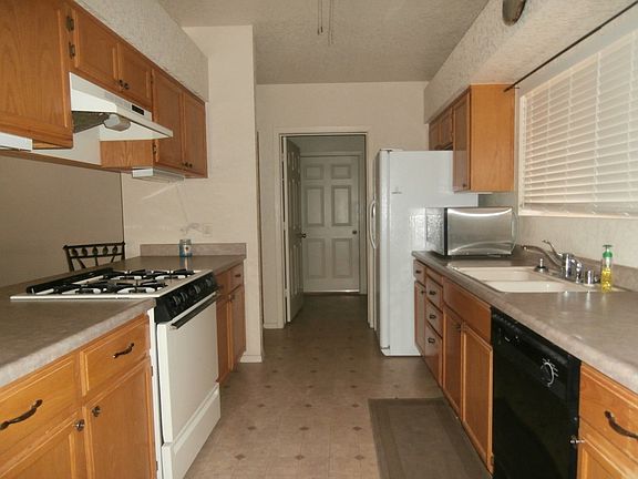 4th image of 10511 E 35th Pl