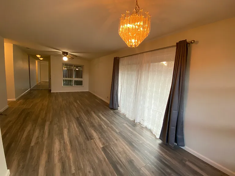 5031 Pine Tree Ter — Photo 10
