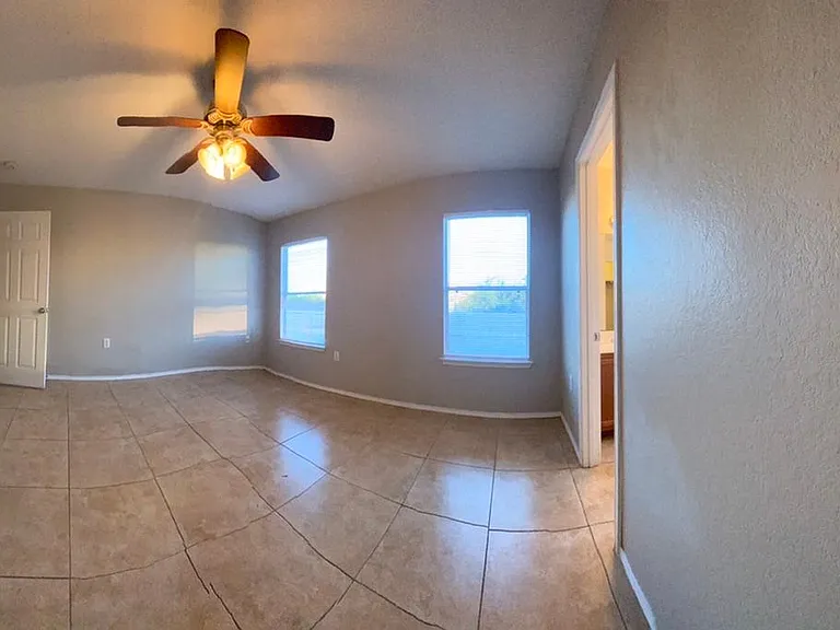 1429 Coriander Dr — Photo 19
