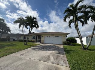 1104 SE 3rd St, Cape Coral, FL 33990