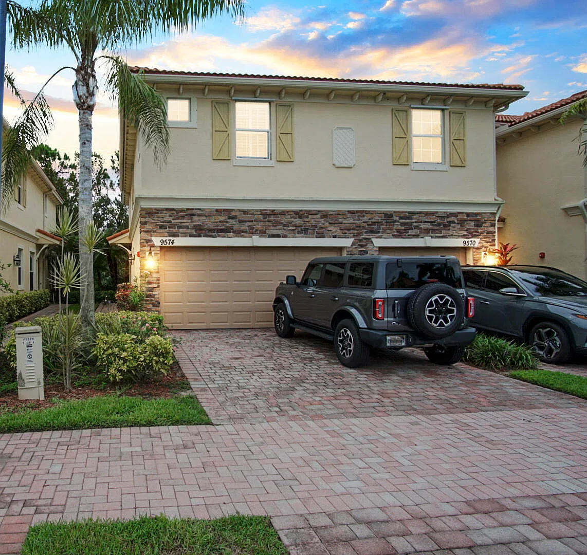 3 bed, 2.5 bath, 1576 sqft, $2,800 — Photo 1