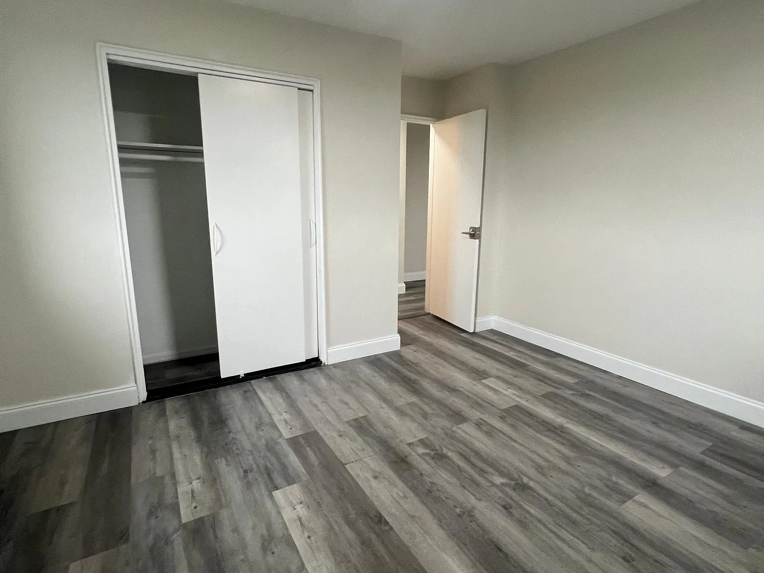 111 Washington St — Photo 3