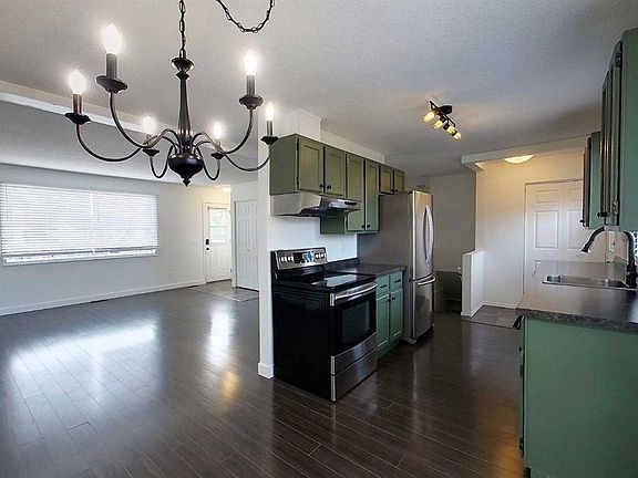 2nd image of 1102 SE 55th St