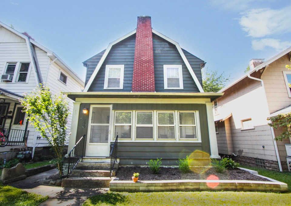 1st image of 195 W Lakeview Ave