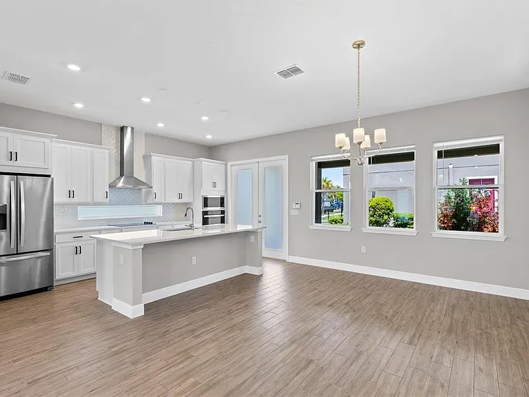 10205 Pearson Ave — Photo 4
