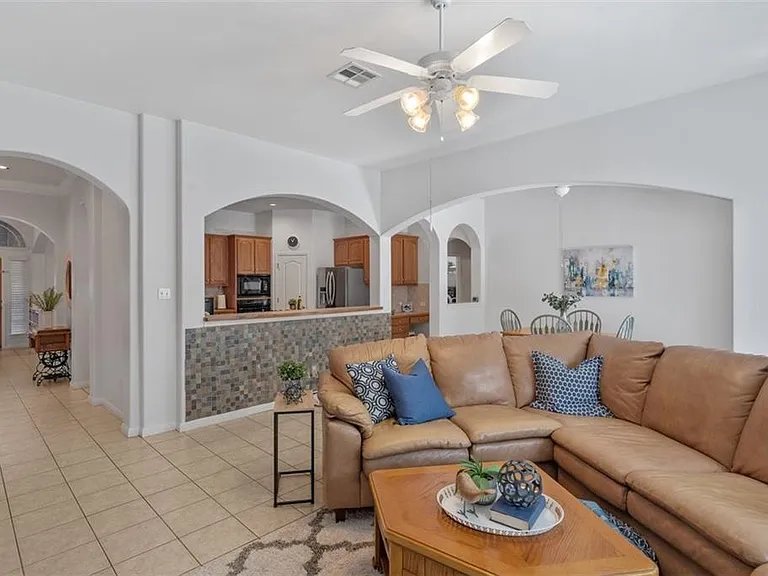 2101 Aaron Ross Way — Photo 10