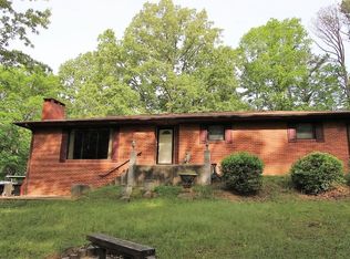 404 E Rogers Dr, Fulton, MS 38843