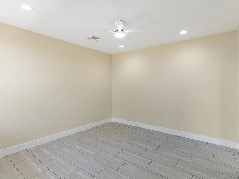 1415 S 29th Ave #1 — Photo 8