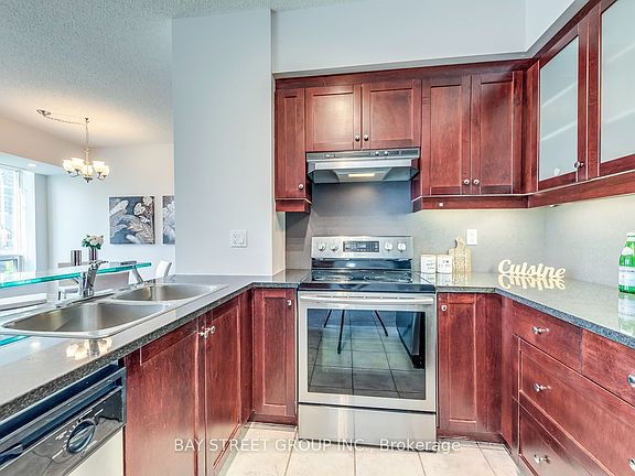 5th image of 500 Queens Quay W #512E