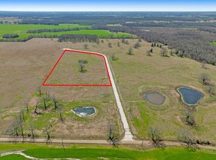 17 Quail Hollow Trl, Paris, TX 75462