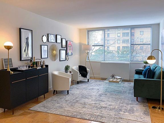 3rd image of 45 W 60th St APT 3H