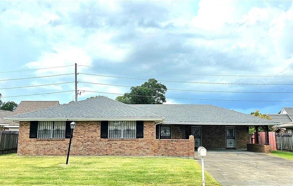 1st image of 4812 Alexis Dr