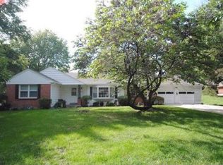 2900 W 94th Ter, Leawood, KS 66206