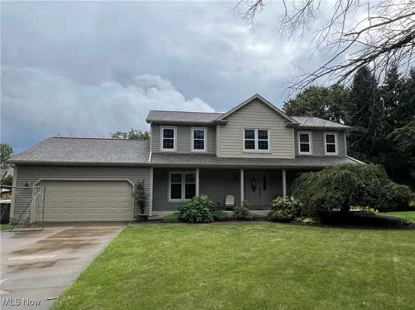 1140 Longbranch Dr NE, Canton, OH 44714