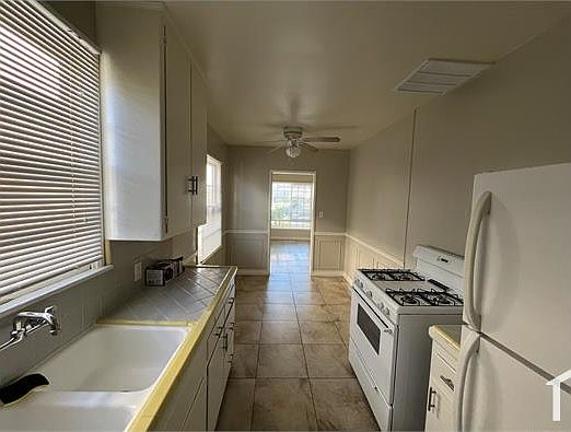 4th image of 4129 1/2 Somerset Dr