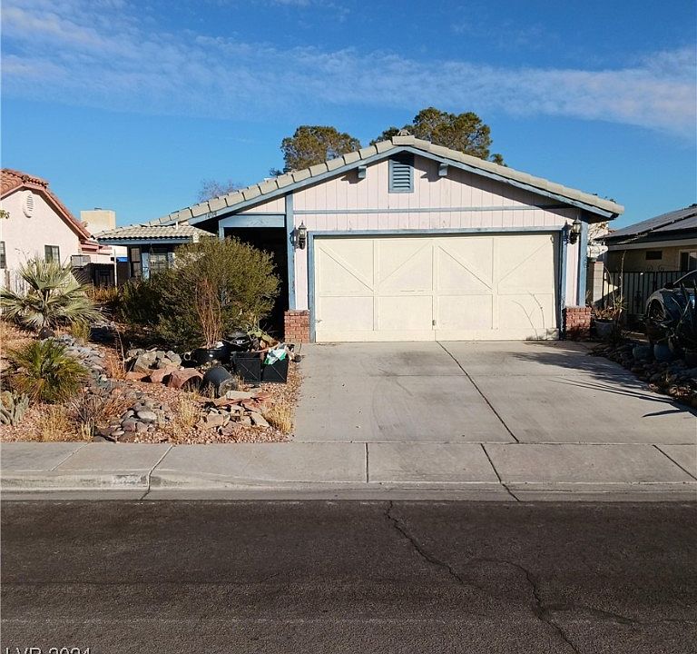 1st image of 7404 Lattimore Dr