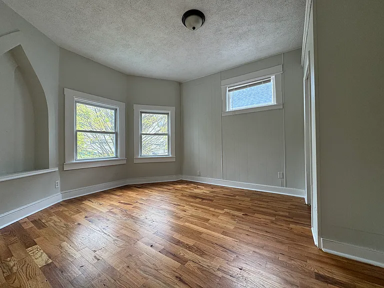 162 Sheffield Ave #B2 — Photo 15