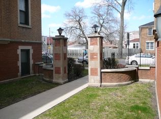 1635 W 83rd St APT 201, Chicago, IL 60620