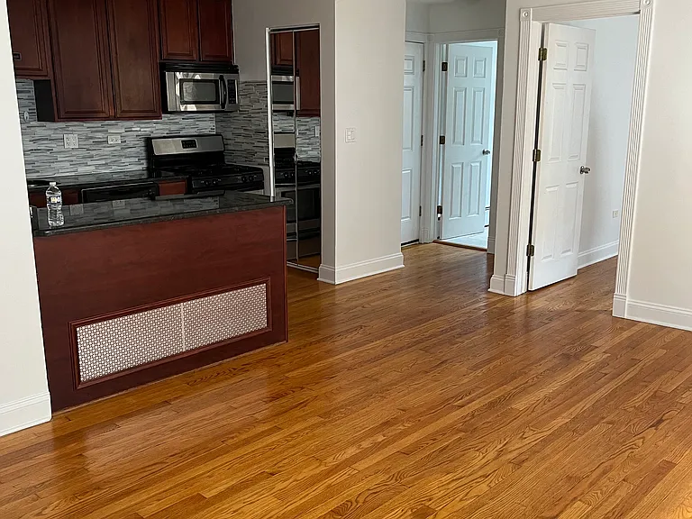 7608 N Rogers Ave #203 — Photo 10