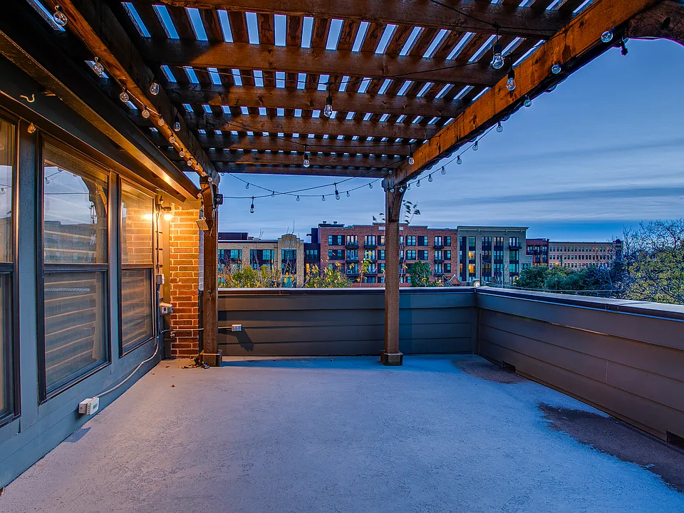 602 Finley Ct