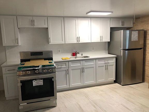 5th image of 40 Kensington Ave #1