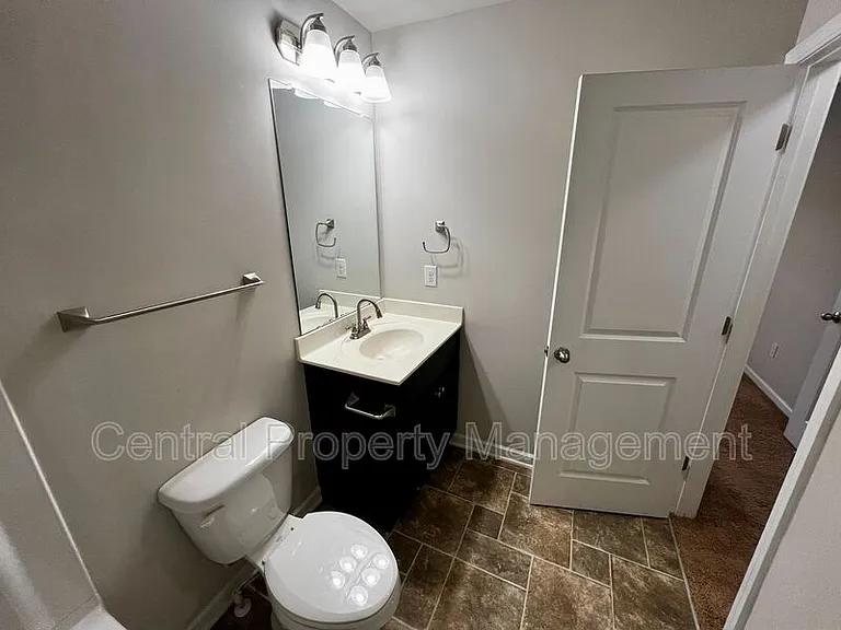 43 Moorlyn Ln — Photo 18