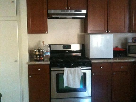 3rd image of 3823 E 14th St