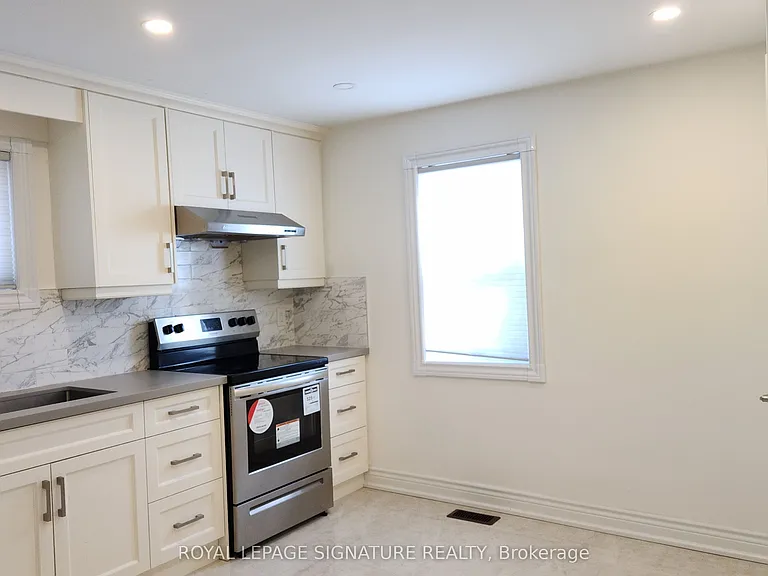 126 Olive Ave — Photo 10