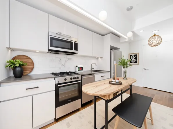 595 Baltic Street image 2 of 10