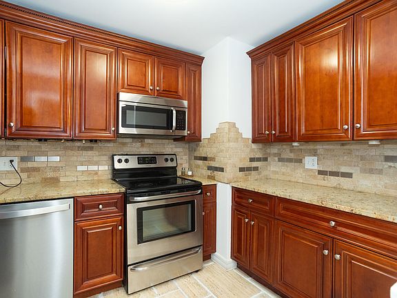 4th image of 3550 N Lake Shore Dr APT 2106