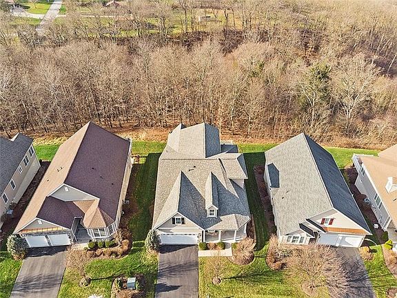 2nd image of 255 Patriot Ln