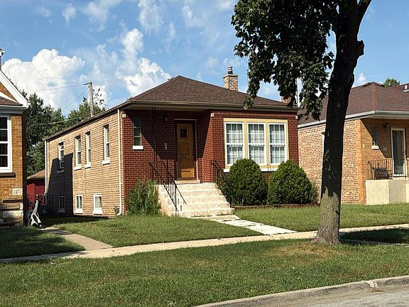 3rd image of 2914 E 98th St