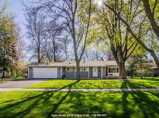 1854 Fairview St, Oshkosh, WI 54901