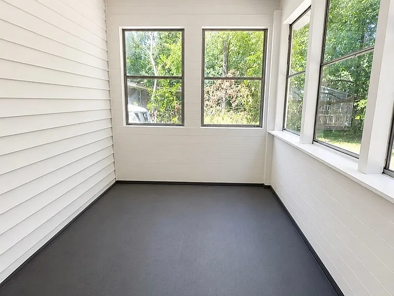 3821 Harrison Rd — Photo 2