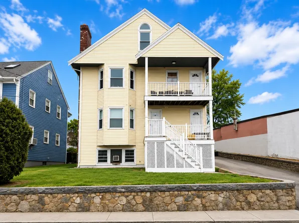 11 Business St #3, Hyde Park, MA 02136