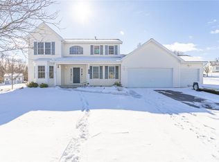 70 Birchmount Cir, West Henrietta, NY 14586