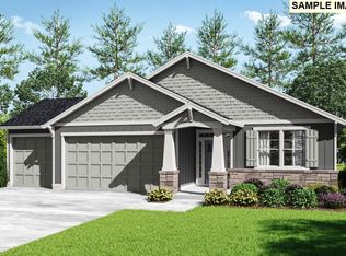 205 Walnut St, Mount Angel, OR 97362