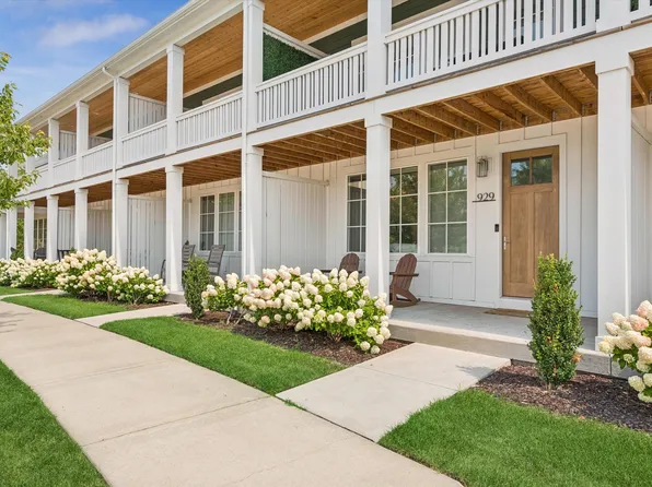 929 Harbor Dr E, Saint Joseph, MI 49085