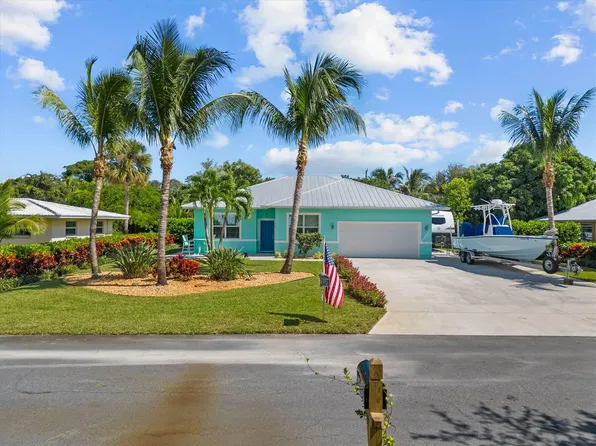 201 SE Monterey Avenue, Stuart, FL 34996