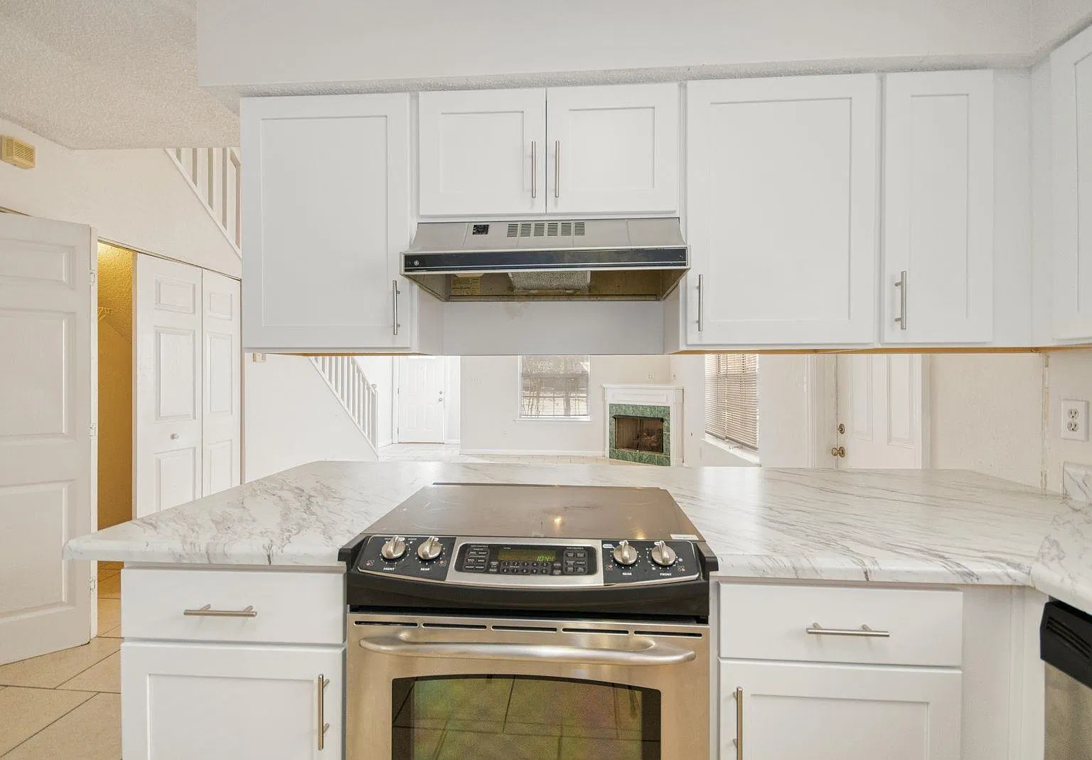 3 bed, 1308 sqft, $1,650 — Photo 4
