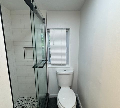 3rd image of 119 W Main St APT 3