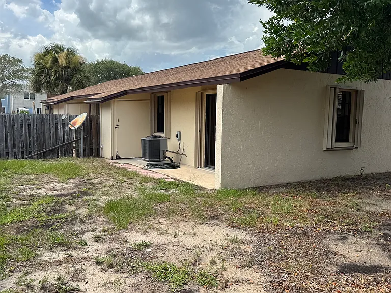 8559 Rosalind Ave — Photo 8