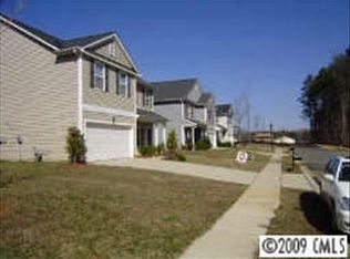 8723 Earthenware Dr, Charlotte, NC 28269